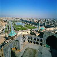 نمایی از مسجد امام و میدان نقش جهان
